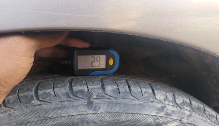 2013 Hyundai i20 SPORTZ 1.4 CRDI, Diesel, Manual, 1,31,407 km, tyre