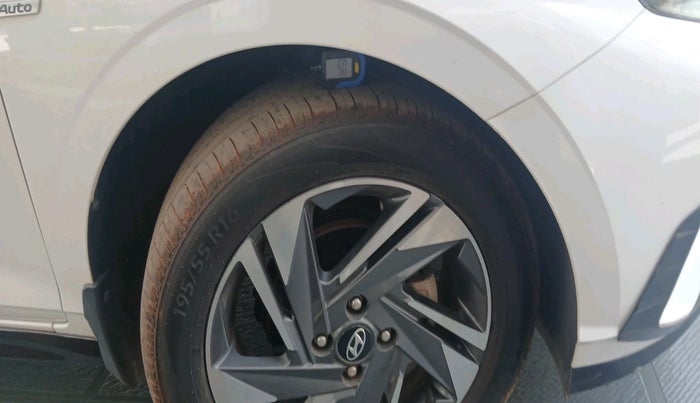 2023 Hyundai NEW I20 ASTA (O) 1.2 AT, Petrol, Automatic, 10,395 km, tyre
