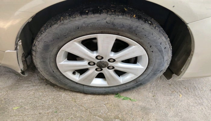 2011 Toyota Corolla Altis G DIESEL, Diesel, Manual, 88,005 km, tyre