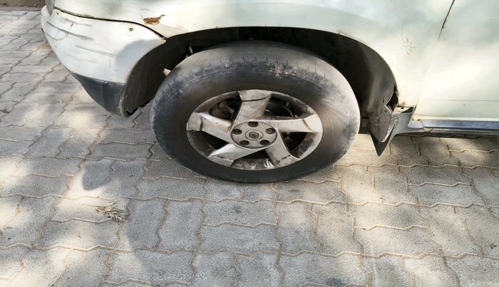 2012 Renault Duster 85 PS RXL DIESEL, Diesel, Manual, 1,36,369 km, tyre