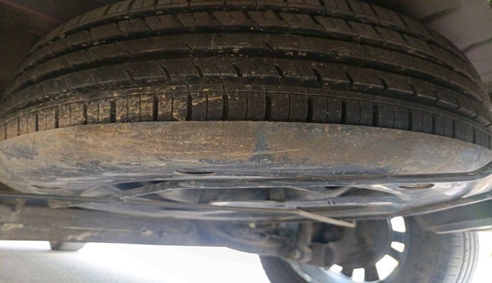 2019 Nissan Kicks XV PREMIUM O DUAL TONE DIESEL, Diesel, Manual, 83,760 km, tyre