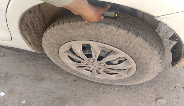 2014 Maruti Swift VDI, Diesel, Manual, 1,27,581 km, tyre