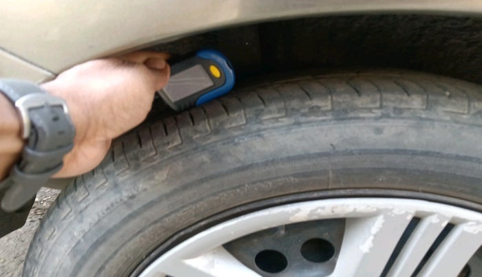 2011 Honda City 1.5L I-VTEC S MT, Petrol, Manual, 1,80,556 km, tyre