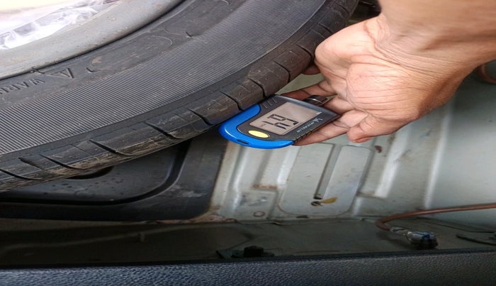 2014 Mercedes Benz E Class E 250 CDI AVANTGARDE, Diesel, Automatic, 71,618 km, tyre