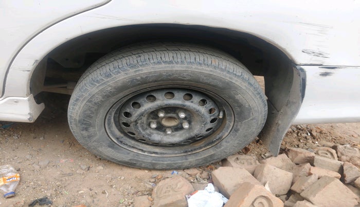 2013 Toyota Innova 2.5 GX 8 STR, Diesel, Manual, 3 km, tyre