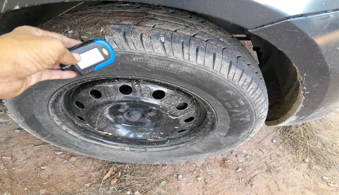 2014 Maruti Swift VDI, Diesel, Manual, 1,58,003 km, tyre