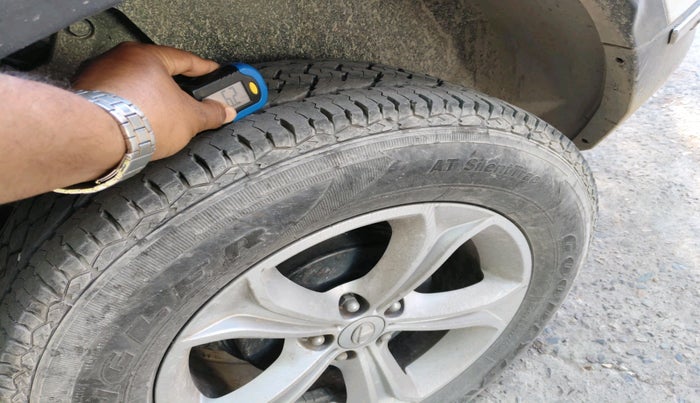 2019 Tata Harrier XZ 2.0L, Diesel, Manual, 1,28,709 km, tyre