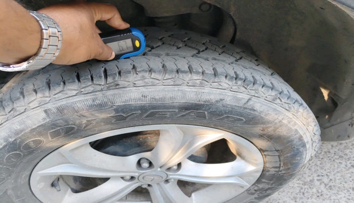 2019 Tata Harrier XZ 2.0L, Diesel, Manual, 1,28,709 km, tyre