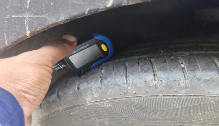 2018 Hyundai Verna 1.6 VTVT SX O, Petrol, Manual, 1,52,188 km, tyre