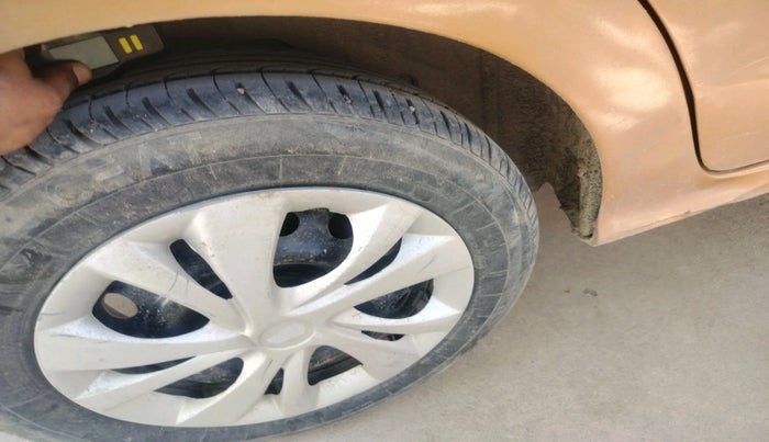 2015 Ford New Figo AMBIENTE 1.5 DIESEL, Diesel, Manual, 93,102 km, tyre