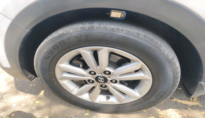 2015 Hyundai Creta  SX 1.6 Petrol , Petrol, Manual, 74,707 km, tyre