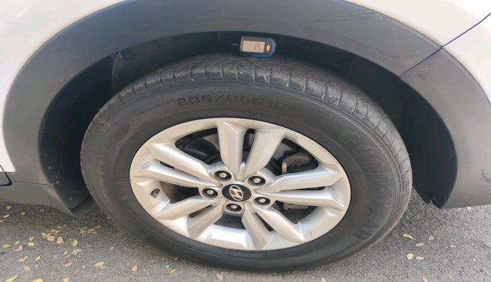 2015 Hyundai Creta  SX 1.6 Petrol , Petrol, Manual, 74,707 km, tyre