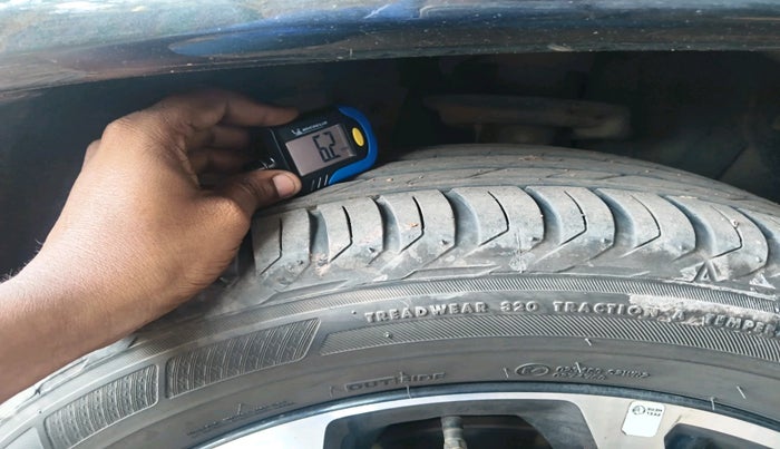 2022 Jeep Compass MODEL S (O) DIESEL 4X4 AT, Diesel, Automatic, 48,905 km, tyre