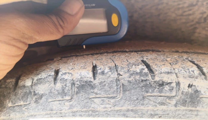 2018 Maruti IGNIS SIGMA 1.2, Petrol, Manual, 63,612 km, tyre