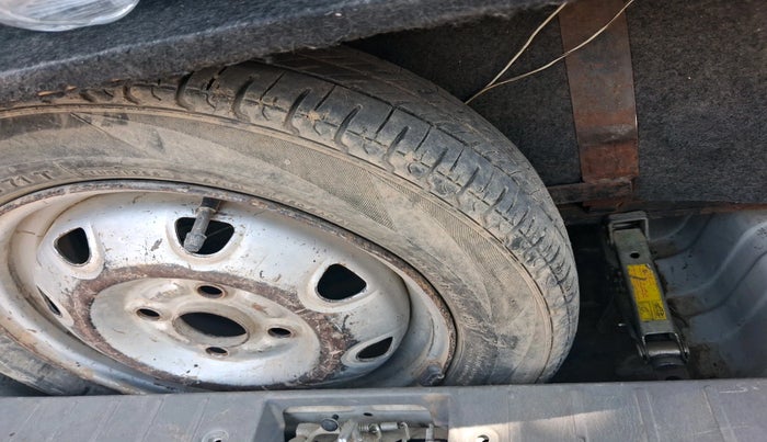 2012 Maruti Alto K10 LXI, CNG, Manual, 54,723 km, tyre