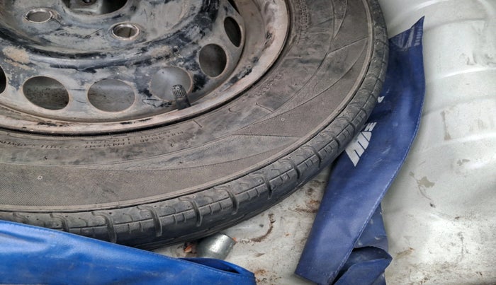 2017 Maruti Alto 800 LXI, Petrol, Manual, 41,864 km, tyre