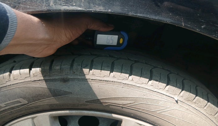 2016 Ford Ecosport TREND 1.5L DIESEL, Diesel, Manual, 1,33,781 km, tyre