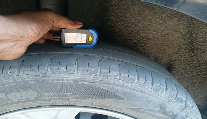 2016 Ford Ecosport TREND 1.5L DIESEL, Diesel, Manual, 1,33,781 km, tyre