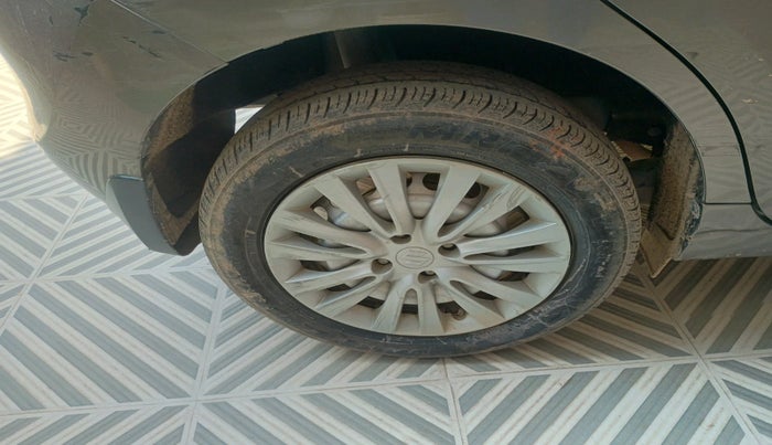 2021 Maruti Baleno SIGMA PETROL 1.2, Petrol, Manual, 52,253 km, tyre