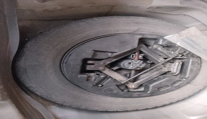 2011 Hyundai i10 MAGNA 1.1, Petrol, Manual, 55,904 km, tyre