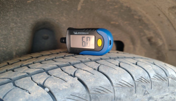 2024 Mahindra XUV 3XO MX3 1.2 L TCMPFi, Petrol, Manual, 17,130 km, tyre