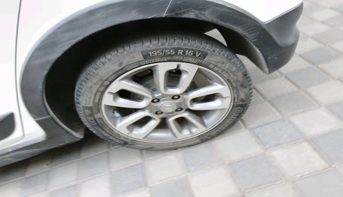 2017 Hyundai i20 Active 1.2 S, Petrol, Manual, 59,359 km, tyre