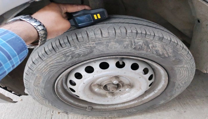 2016 Datsun Go A EPS, Petrol, Manual, 84,180 km, tyre