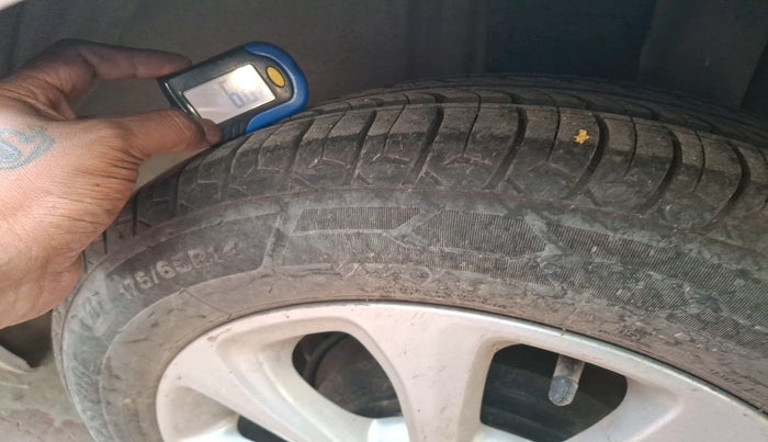 2012 Ford Figo TITANIUM 1.2 PETROL, Petrol, Manual, 54,226 km, tyre