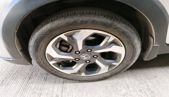 2016 Honda BR-V 1.5L I-VTEC V, Petrol, Manual, 1,20,307 km, tyre