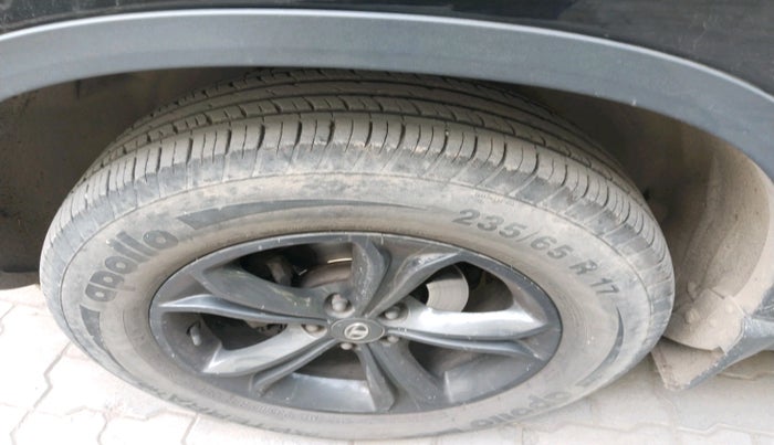 2020 Tata Harrier XT 2.0L KRYOTEC, Diesel, Manual, 48,495 km, tyre