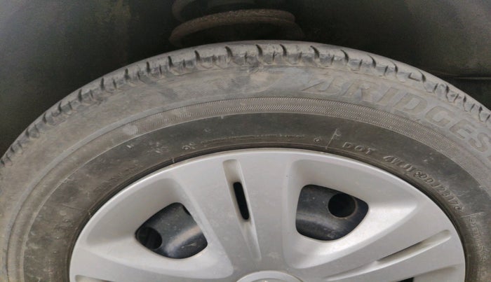 2011 Maruti Swift VXI, Petrol, Manual, 20,776 km, tyre