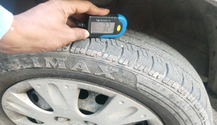 2015 Honda Amaze 1.2L I-VTEC S, CNG, Manual, 78,014 km, tyre