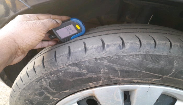 2019 Maruti Swift VXI, Petrol, Manual, 73,472 km, tyre