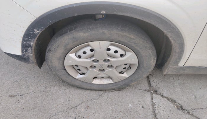 2024 Mahindra XUV300 W4 1.5 DIESEL, Diesel, Manual, 81,729 km, tyre