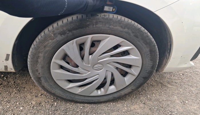 2020 Maruti Ertiga VXI CNG, CNG, Manual, 83,657 km, tyre