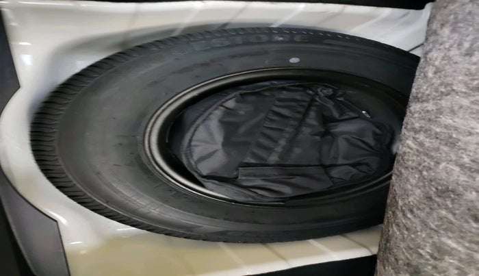 2025 Tata ALTROZ Pure S Petrol 5MT, Petrol, Manual, 2,517 km, tyre