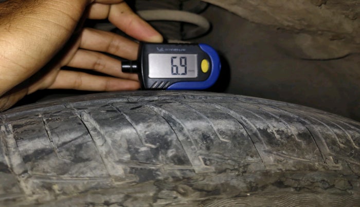 2013 Renault Duster 85 PS RXE DIESEL, Diesel, Manual, 2,02,403 km, tyre