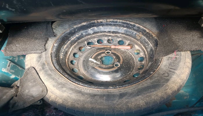 2020 Renault Kwid RXT 1.0 (O), Petrol, Manual, 60,296 km, tyre