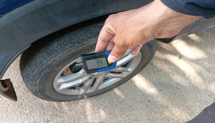 2023 Renault TRIBER RXZ, Petrol, Manual, 19,781 km, tyre