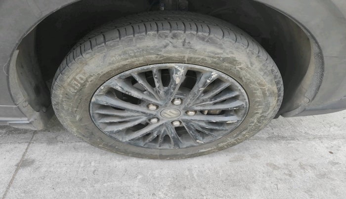 2020 Maruti XL6 ALPHA AT, Petrol, Automatic, 1,38,790 km, tyre