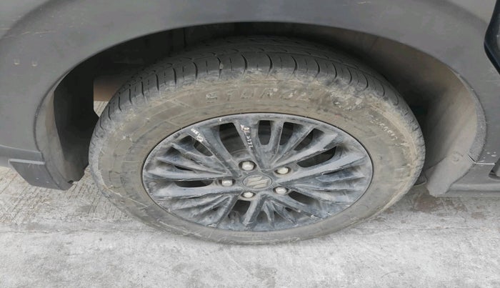 2020 Maruti XL6 ALPHA AT, Petrol, Automatic, 1,38,790 km, tyre