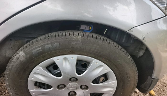 2015 Honda Brio S MT, CNG, Manual, 1,04,429 km, tyre