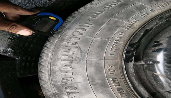 2012 Landrover Range Rover Evoque DYNAMIC SD4, Diesel, Automatic, 1,32,269 km, tyre