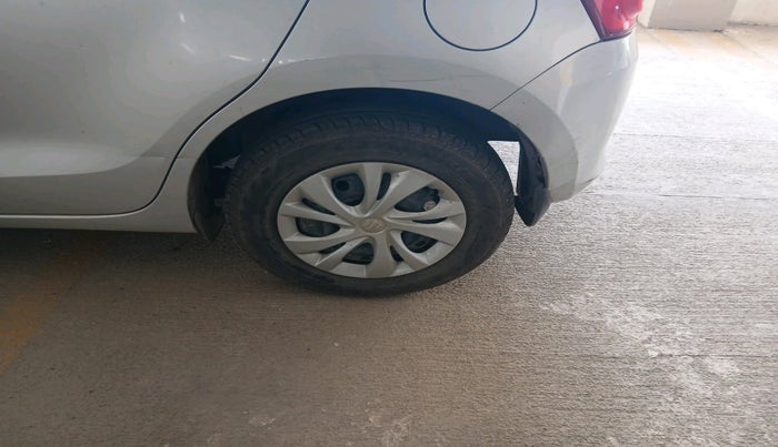 2019 Maruti Swift VXI, Petrol, Manual, 1,06,257 km, tyre
