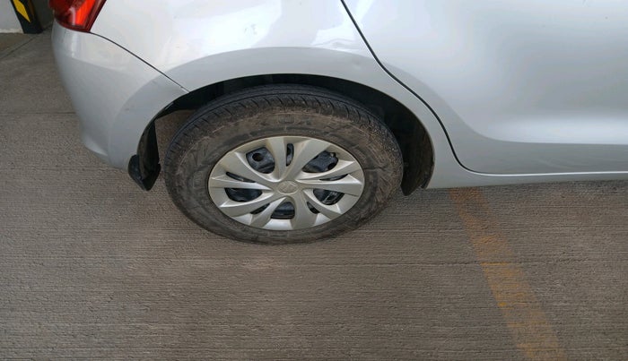 2019 Maruti Swift VXI, Petrol, Manual, 1,06,257 km, tyre