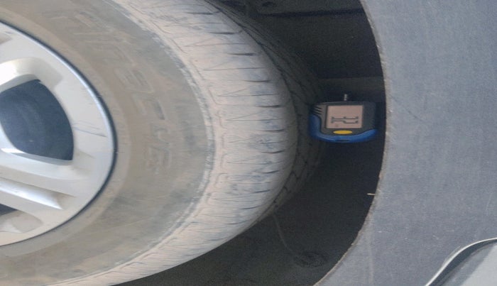 2023 KIA SONET HTK PLUS 1.2, Petrol, Manual, 21,814 km, tyre