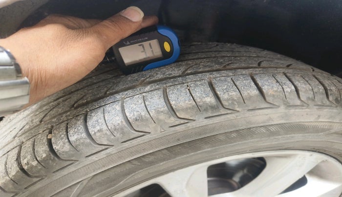 2020 Ford Ecosport TITANIUM 1.5L DIESEL, Diesel, Manual, 1,33,490 km, tyre