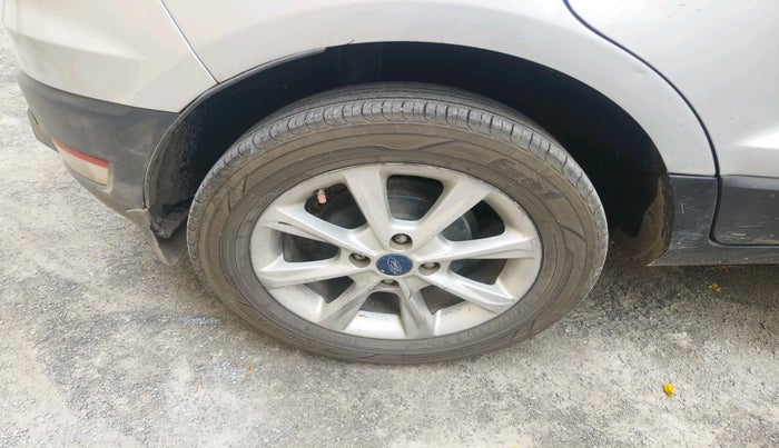 2020 Ford Ecosport TITANIUM 1.5L DIESEL, Diesel, Manual, 1,33,490 km, tyre