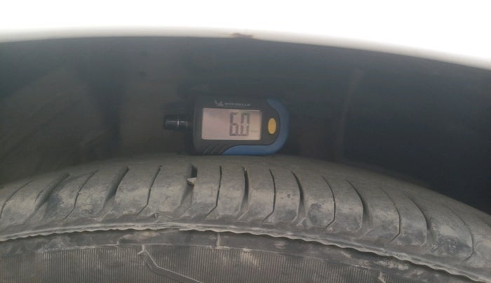 2019 Maruti Swift VDI, Diesel, Manual, 58,072 km, tyre