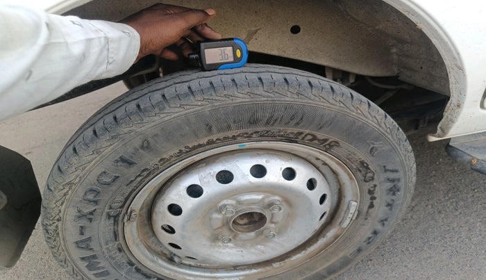 2023 Maruti Eeco 5 STR AC CNG, CNG, Manual, 37,421 km, tyre